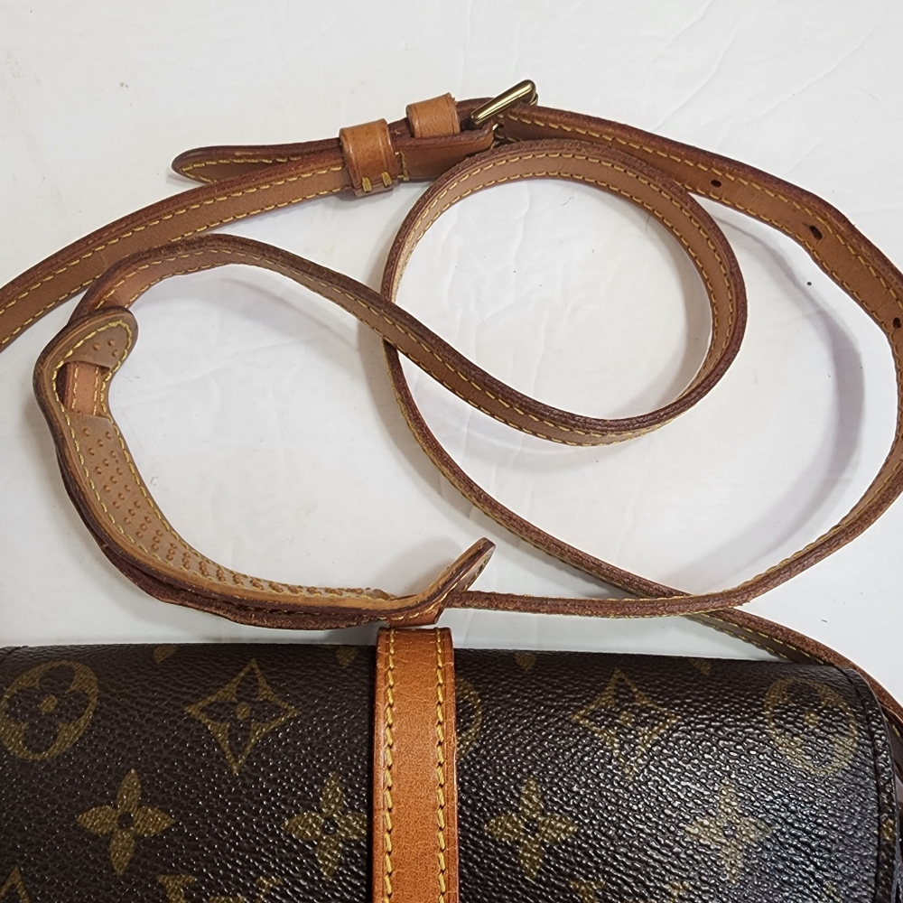 Authentic LOUIS VUITTON vintage monogram chantilly PM crossbody bag - Picture 5 of 13